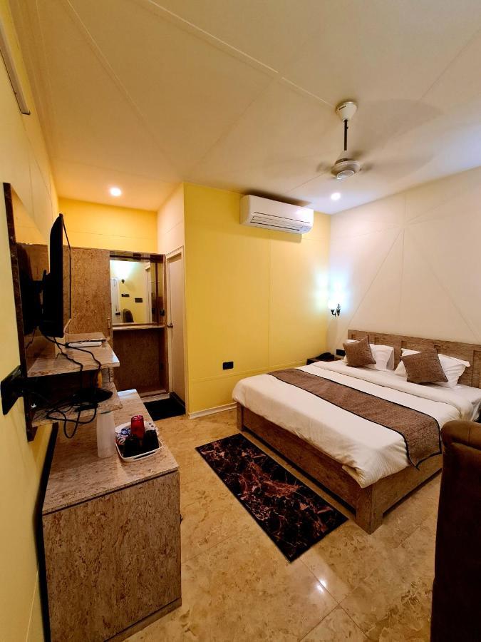 Hotel Aurelia Pearl Patna  Ngoại thất bức ảnh