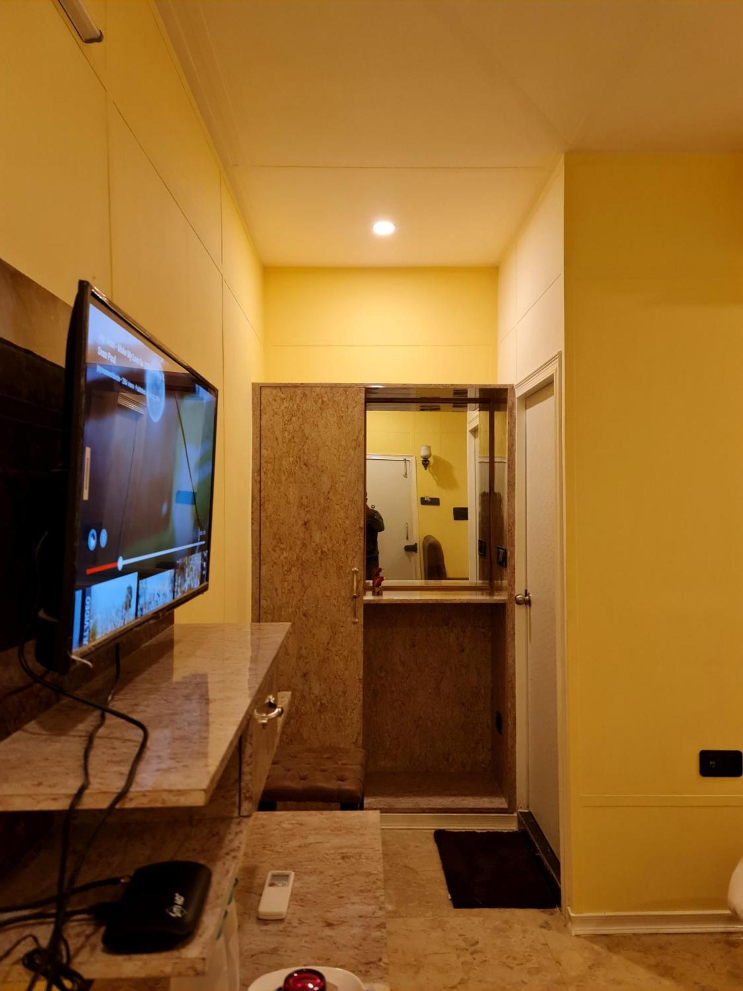 Hotel Aurelia Pearl Patna  Ngoại thất bức ảnh